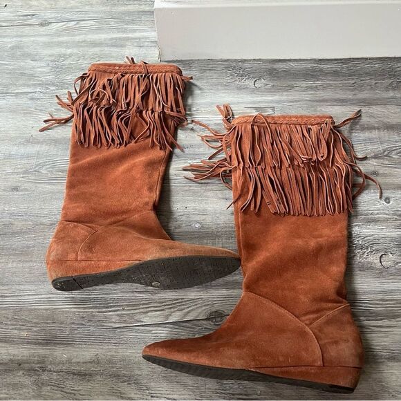 Gianni Bini rust suede knee high tall slouchy fringed boots with 1" wedge - Picture 2 of 14